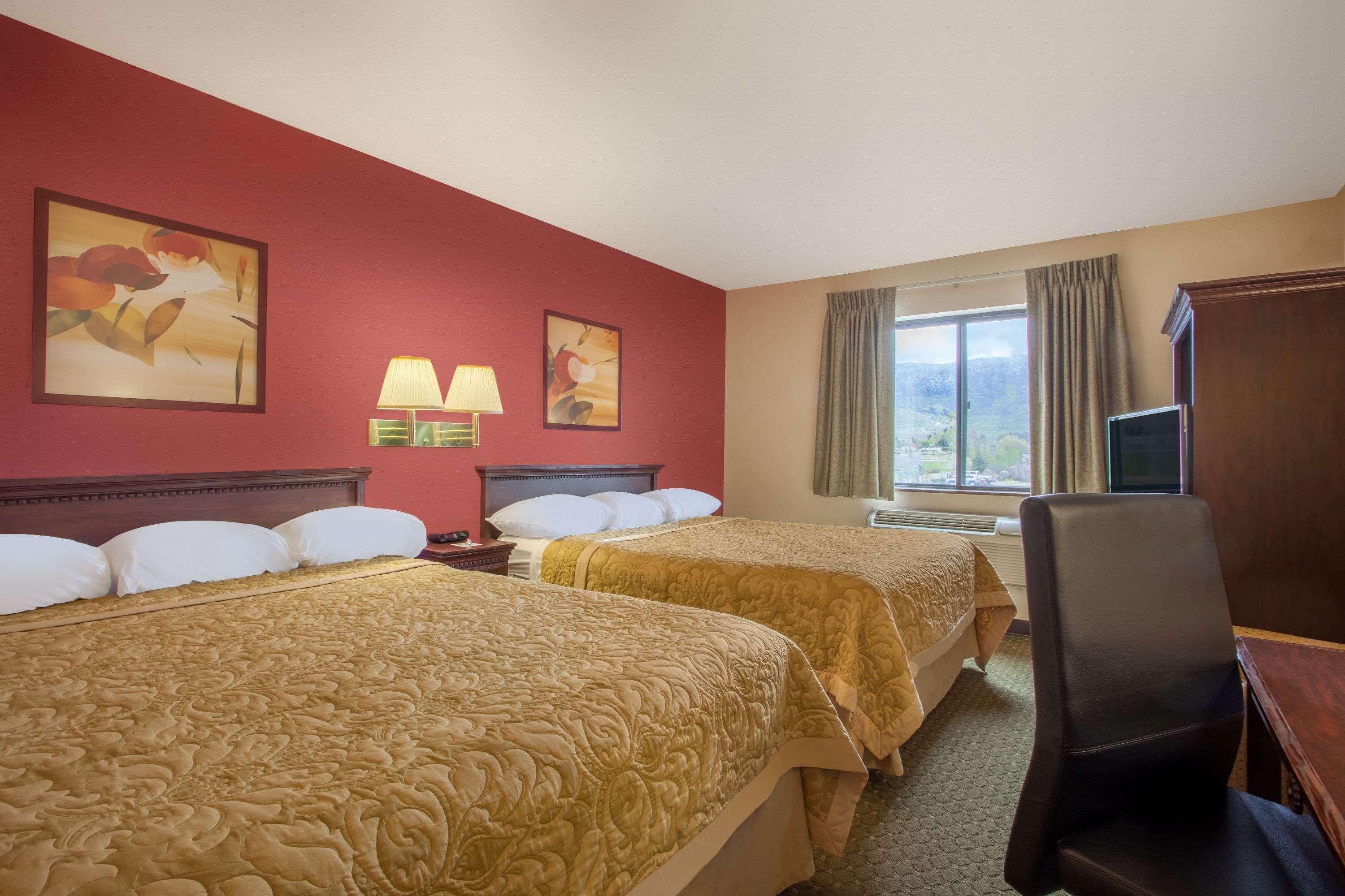 Motel Super 8 By Wyndham Butte Mt Extérieur photo